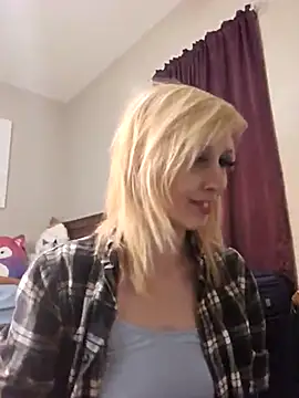 AmethystFoxx online show from March 21, 2025, 5:56 pm