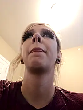 AmethystFoxx online show from November 15, 2025, 10:26 pm