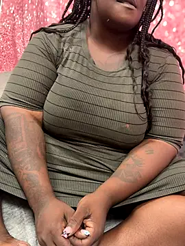 bbwkandi94 online show from October 30, 2025, 5:24 pm