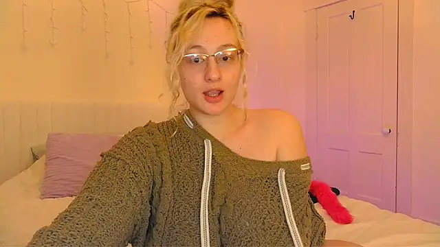 ashleyblaydex online show from March 2, 2026, 5:08 am