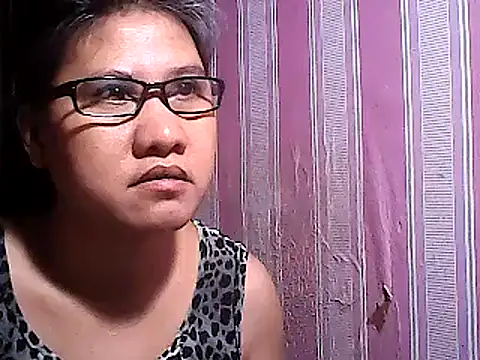 sweetsosie18 online show from March 1, 2025, 4:00 pm