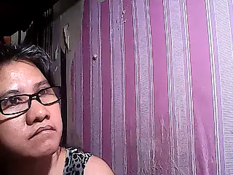 sweetsosie18 online show from March 2, 2025, 9:43 pm