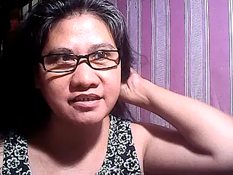 sweetsosie18 online show from March 21, 2025, 1:45 pm