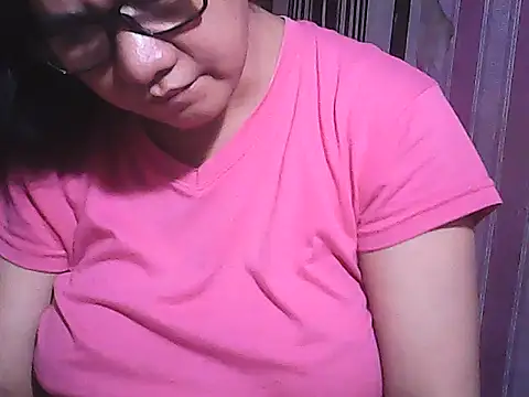 sweetsosie18 online show from November 18, 2025, 3:45 am