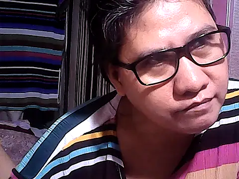 sweetsosie18 online show from November 28, 2025, 6:49 am