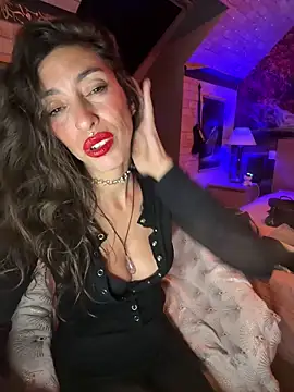 amanilouve online show from March 14, 2026, 12:06 am