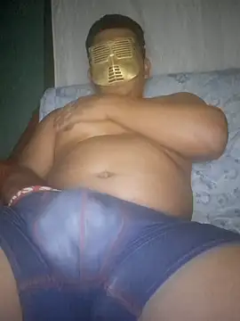 Snapshot of Efrain2090 chatting on September 20, 2025, 7:09 am Efrain2090 online show from September 20, 2025, 7:09 am