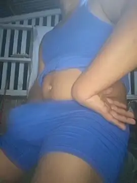 Snapshot of Efrain2090 chatting on October 3, 2025, 7:16 am Efrain2090 online show from October 3, 2025, 7:16 am