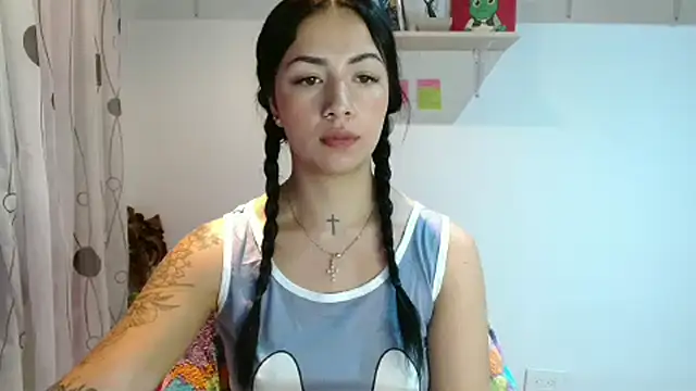 MadisonCambel online show from December 27, 2024, 2:04 am