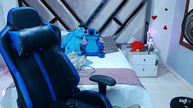 Snapshot of lady_Ary_xx chatting on January 9, 2025, 9:37 pm lady Ary xx online show from January 9, 2025, 9:37 pm