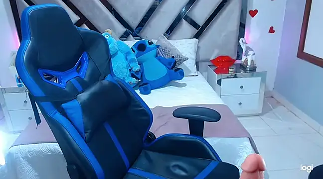 Snapshot of lady_Ary_xx chatting on January 11, 2025, 11:46 pm lady Ary xx online show from January 11, 2025, 11:46 pm