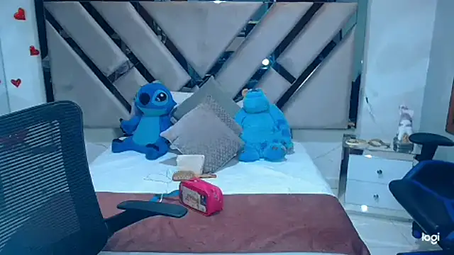 Snapshot of lady_Ary_xx chatting on February 19, 2025, 9:25 pm lady Ary xx online show from February 19, 2025, 9:25 pm