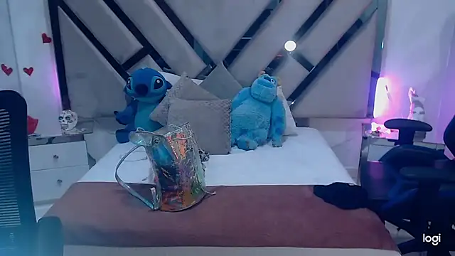 Snapshot of lady_Ary_xx chatting on February 26, 2025, 10:20 pm lady Ary xx online show from February 26, 2025, 10:20 pm