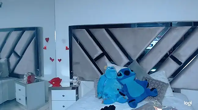 Snapshot of lady_Ary_xx chatting on February 27, 2025, 11:04 pm lady Ary xx online show from February 27, 2025, 11:04 pm