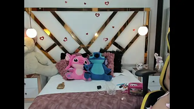 Snapshot of lady_Ary_xx chatting on September 25, 2025, 8:45 pm lady Ary xx online show from September 25, 2025, 8:45 pm