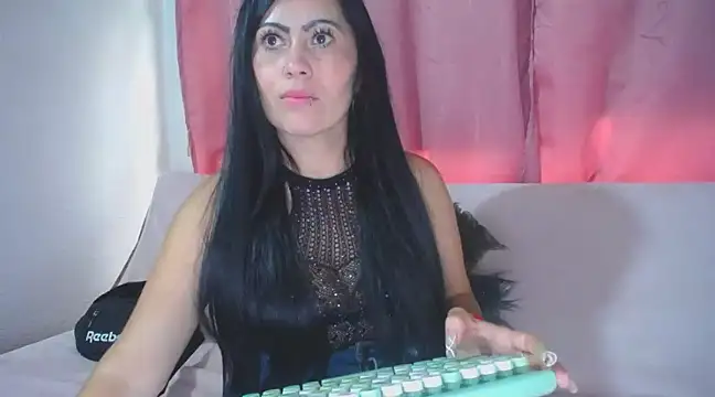 Tania mature online show from February 18, 2025, 10:14 pm