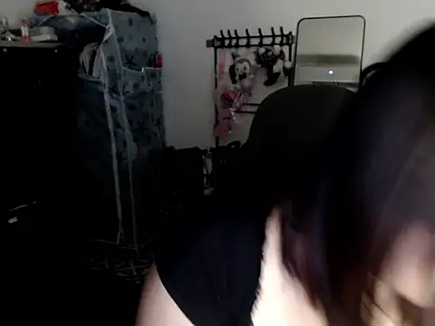 urqueendominant online show from March 27, 2026, 2:39 am