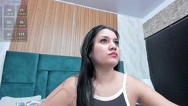 Kareena chopra online show from December 5, 2025, 12:47 pm