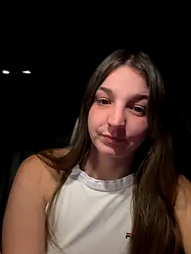 Snapshot of DoriDeluxe66 chatting on September 29, 2025, 9:30 pm DoriDeluxe66 online show from September 29, 2025, 9:30 pm