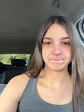 DoriDeluxe66 online show from November 10, 2025, 9:30 am