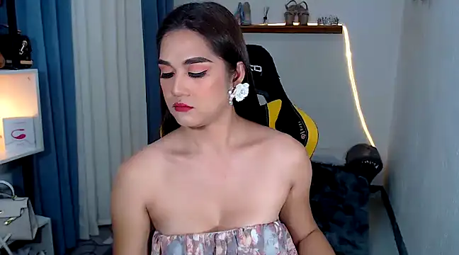 MarieLoveGlamorous online show from December 19, 2024, 12:24 am