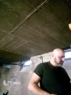 Snapshot of Czarny1104 chatting on September 10, 2025, 4:45 am Czarny1104 online show from September 10, 2025, 4:45 am