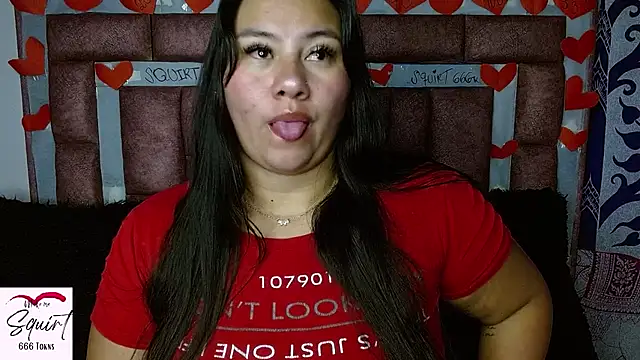 ValerieDiiamond online show from November 21, 2025, 5:28 am