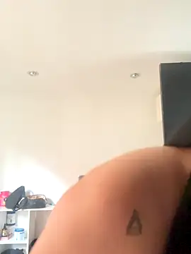 Emiily W online show from October 31, 2025, 5:14 pm