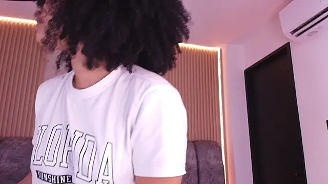 naia blessed online show from February 19, 2026, 7:10 pm