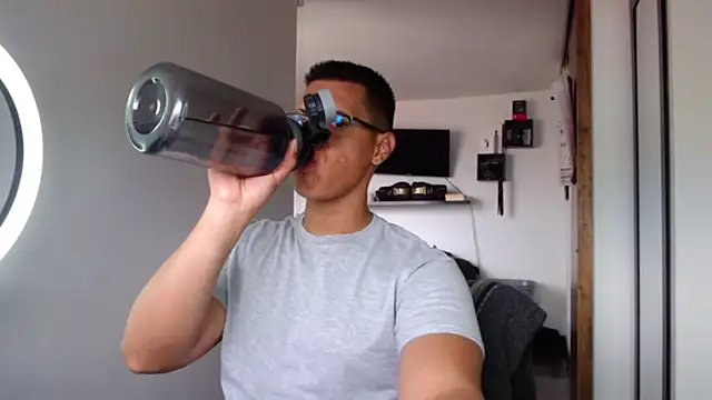  John Boy  online show from April 21, 2026, 7:06 pm