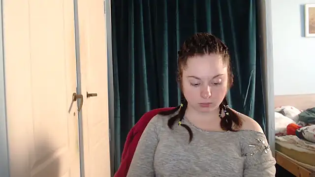 ryhhnnagold99 online show from April 4, 2026, 11:18 am