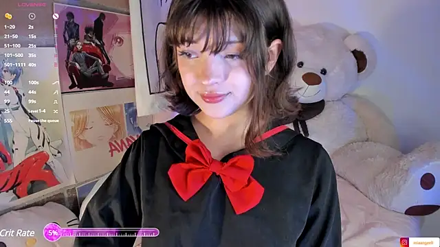 Snapshot of mia_angel_ chatting on February 13, 2025, 10:33 pm mia angel  online show from February 13, 2025, 10:33 pm