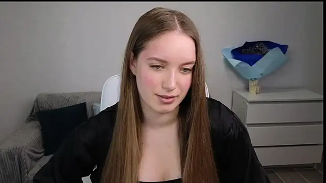 EvaMaddison online show from February 3, 2025, 6:56 am