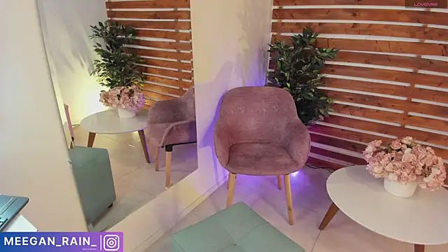  MeganRain online show from March 5, 2025, 8:10 am