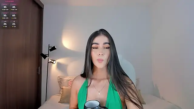 RebeccaBaxter online show from June 28, 2026, 11:00 pm