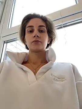 Feral berry 8133 online show from December 5, 2024, 6:10 am