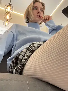 Feral berry 8133 online show from January 15, 2025, 7:15 am