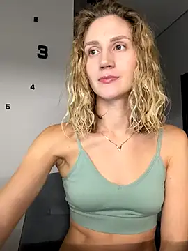 Feral berry 8133 online show from September 19, 2025, 7:47 pm