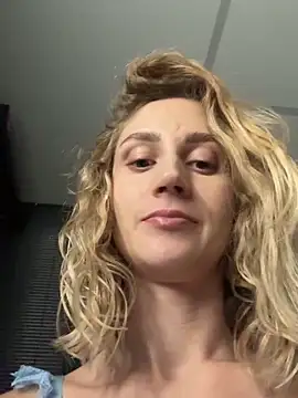 Feral berry 8133 online show from September 29, 2025, 7:51 pm