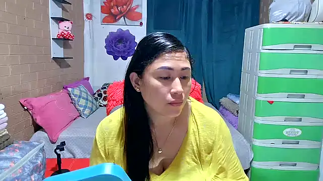 M e c e l online show from March 10, 2026, 10:26 pm