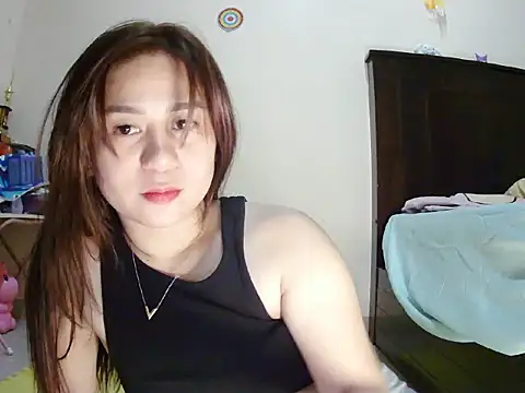 Snapshot of Mia_2022 chatting on December 29, 2024, 8:44 am Mia 2022 online show from December 29, 2024, 8:44 am