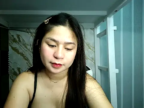 Snapshot of Mia_2022 chatting on September 27, 2025, 2:22 pm Mia 2022 online show from September 27, 2025, 2:22 pm