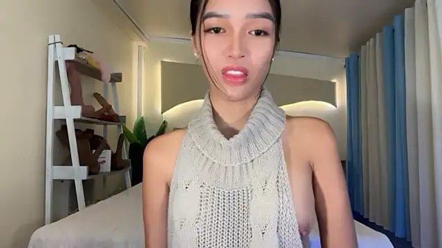  caroline69 online show from November 10, 2025, 1:04 am