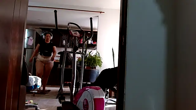 Snapshot of Diosasky chatting on February 11, 2026, 1:05 pm Diosasky online show from February 11, 2026, 1:05 pm