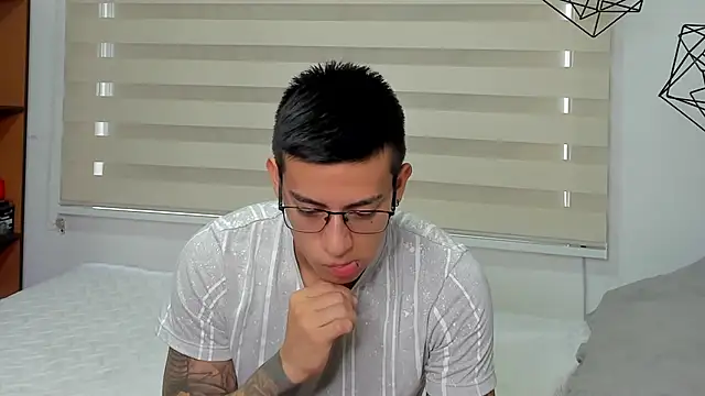 Snapshot of SIXXTOLOVE18 chatting on February 8, 2026, 8:56 pm SIXXTOLOVE18 online show from February 8, 2026, 8:56 pm