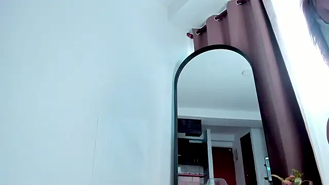 HannaMoom online show from January 17, 2025, 9:17 pm