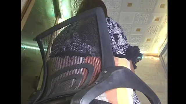 NoMercyPervertMOM online show from March 19, 2025, 11:06 am