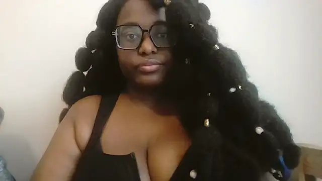 MissCC99 online show from November 18, 2025, 5:17 pm