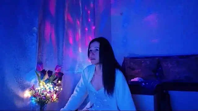 ElysaSun online show from February 10, 2025, 9:25 pm