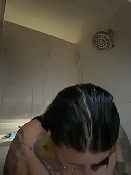 evacheers online show from October 23, 2025, 6:39 pm